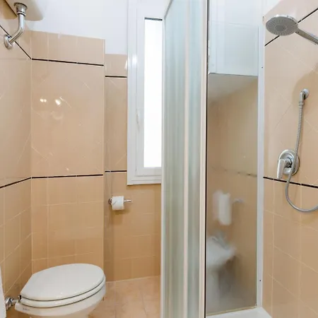 شقة Luxury In With Town Centre Nearby *